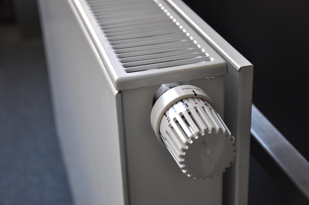 Efficiënte slimme radiator bespaart energiekosten.